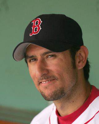 Illustration for article titled Nomar Garciaparra Tried To Convince Astronauts The Moon Landing Was Fake, And Other Stories From Six Years In Red Sox PR